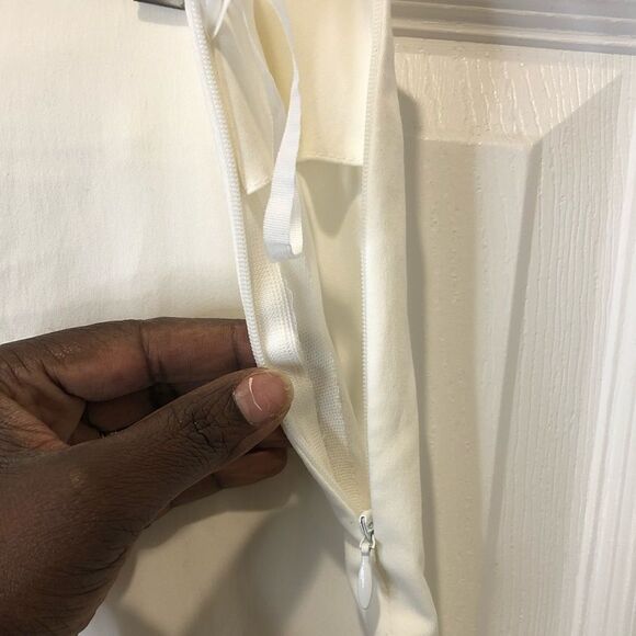 Valerie Stevens stretch off white pants slacks, size 4 - Picture 3 of 7